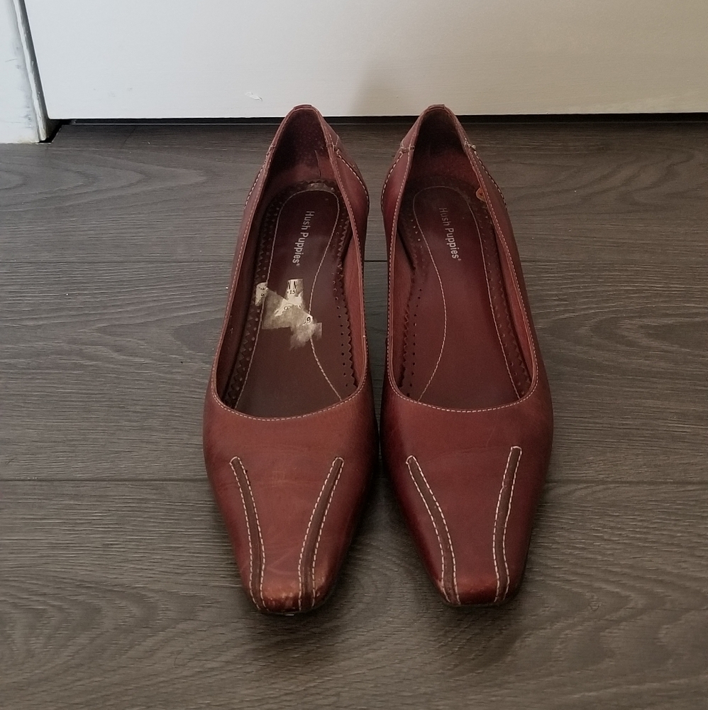 Whine heeled shoe